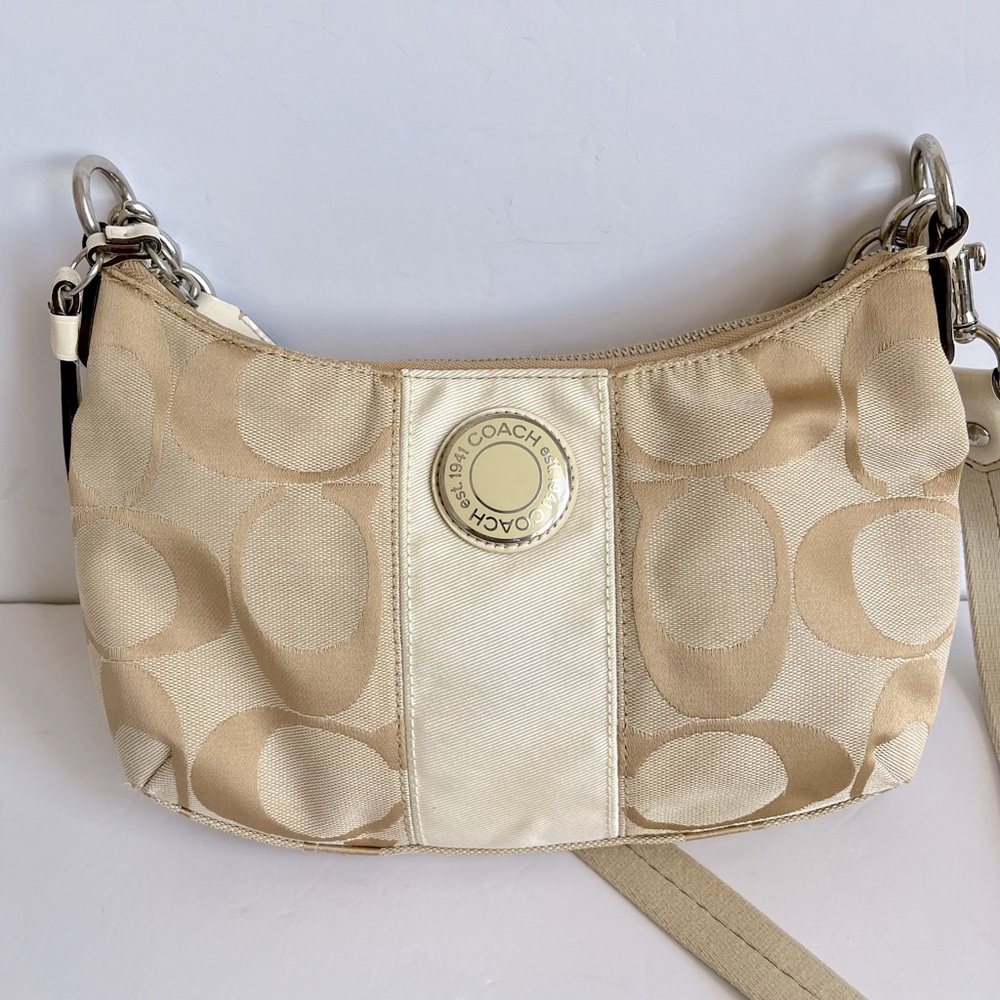 Coach Cream and Tan Shoulder Bag - Picture 2 of 11